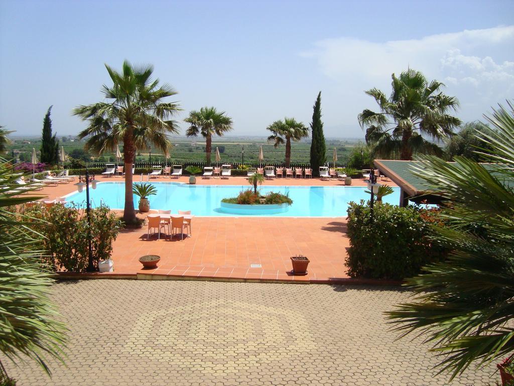 Tenuta Colle Degli Ulivi Сибари Стая снимка